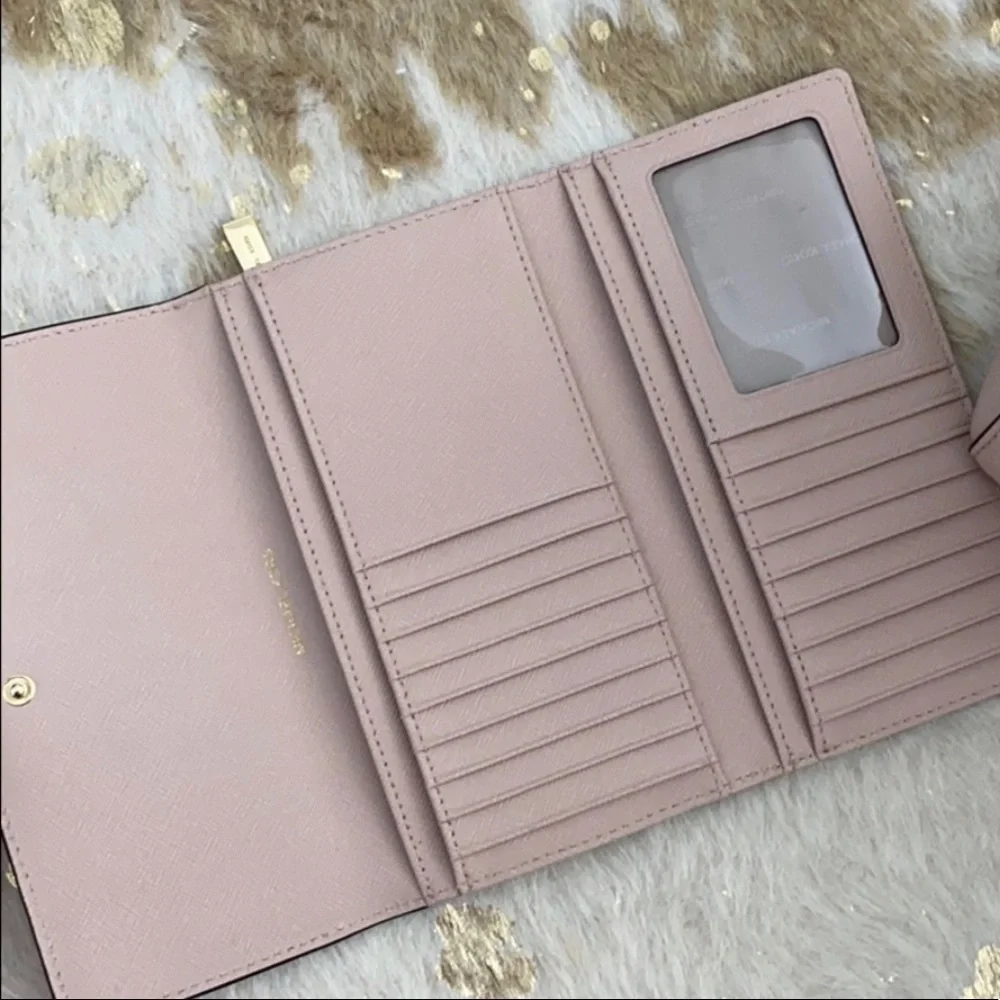 MK Wallet - Picture 2 of 4